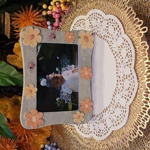 FRESH 3D Multicolored Daisy 5" x 7" Photo Frame